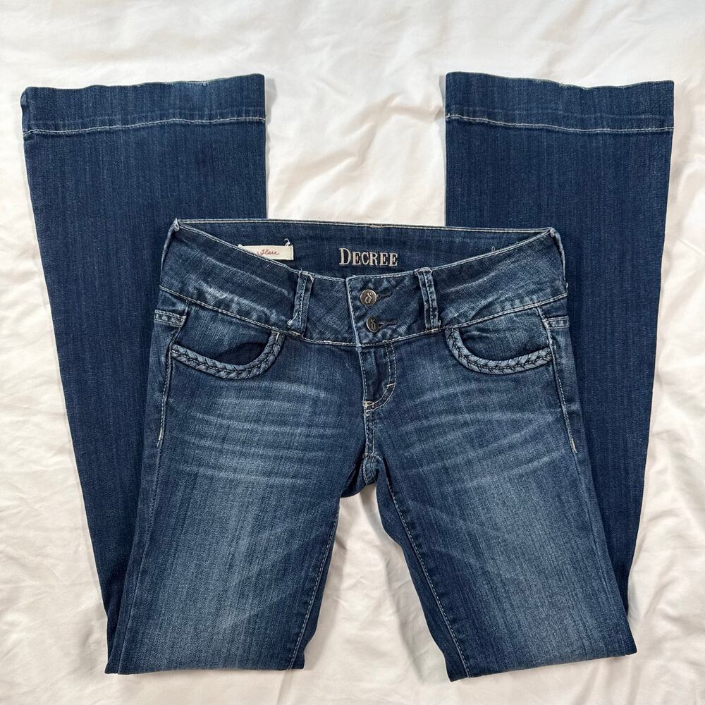 Y2K low rise flare jeans stretch distressed Decree tag size 3